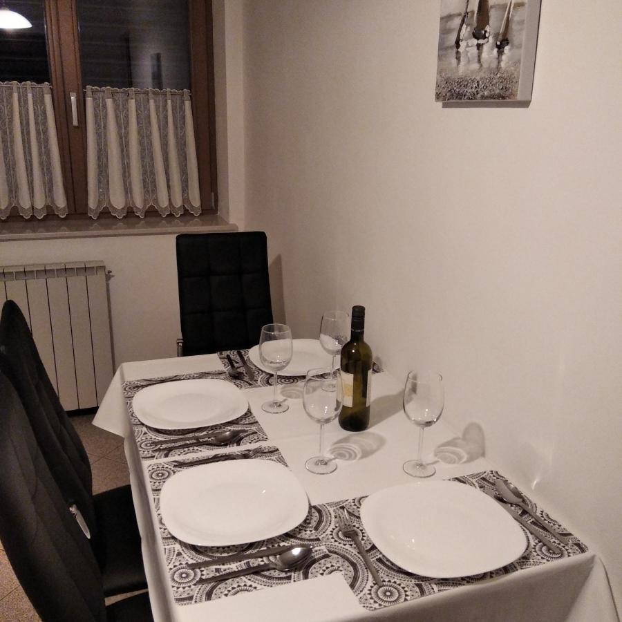 Apartma Nona Roza Zgornje Skofije Exterior foto